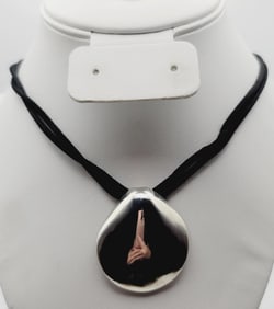 Sterling Silver Shell Chord Necklace Necklace Measures 34"  Necklace Weighs 21.3 Grams