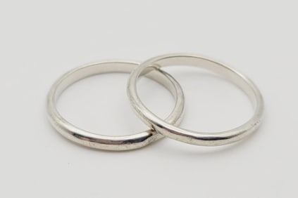 Sterling Silver Ring Set Rings Weigh 3.2 Grams  Size 8  Metal Not Stamped