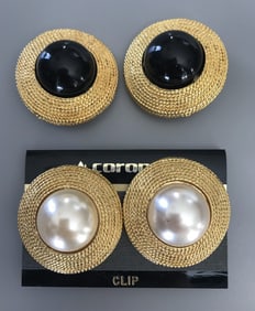 Vintage Gold Tone Large Round Disc 80’s Clip Earrings Lot of 2