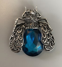 Unsigned Large Blue Crystal and Vintage Silver Tone Bug Pin Brooch Measures  4cm x 4.5cm. New