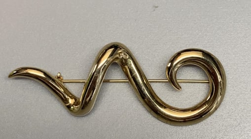 Signed JJ Large Gold Tone Swirl Brooch Pin Brooch measures 3.25" x 1.25"