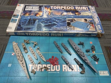 80s Milton Bradley Torpedo Run Floor Wars Series 1986 Near