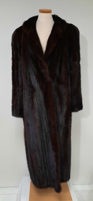 Vintage Gena Louise Size 18 Long Mink Fur Measurements lying flat (1 of 15)