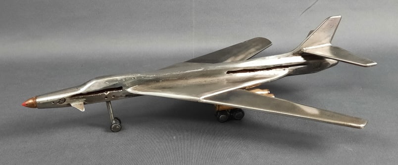Metal B1 The Bone Model Airplane Ann Arbor MI Please see images for details regarding the condition.: Please see images for details regarding the condition.