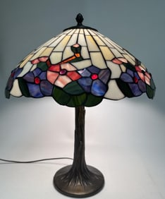 Tiffany Style Lamp Stained Glass Shade Tree Base No makers mark. Works. No broken panels. 23 inches