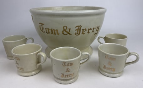 Vintage Hall Pottery Tom & Jerry Punch Bowl Set Bowl and 5 mugs. No cracks or chips.