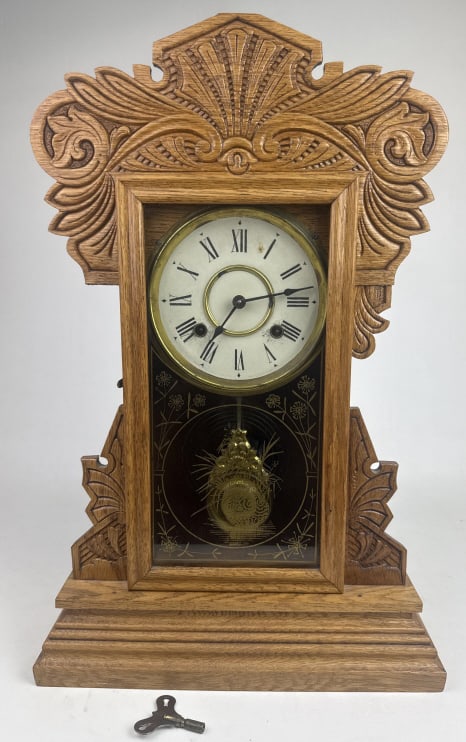 Vintage New Haven Clock Company Mantle Clock Works!  Piece broken off left side. See photos. (1 of 7)