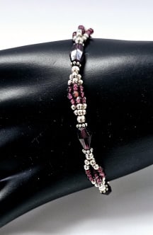 Sterling Silver Garnet Toggle Bracelet Bracelet weighs 11.0 Grams: Bracelet weighs 11.0 Grams
