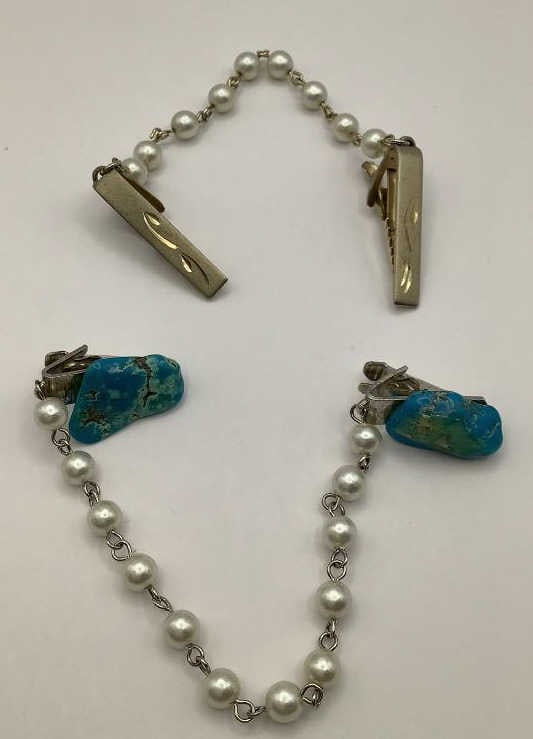 Vintage Sweater Clips Pearls Turquoise Gold Tone Vintage Sweater Clips Pearls Turquoise Gold Tone: Vintage Sweater Clips Pearls Turquoise Gold Tone