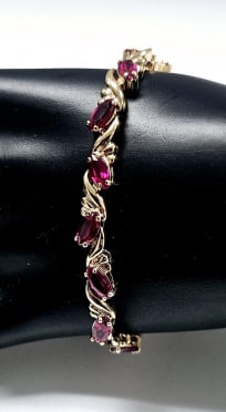 Vintage 925 Vermeil Lab Created Ruby Bracelet Bracelet weighs 17.9 Grams (1 of 8)
