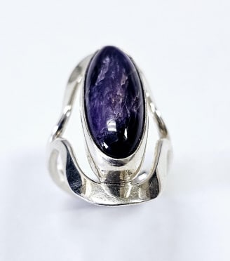 Dominique Dinouart Sterling Purple Charoite Ring Ring weighs 12.8 Grams Size 9: Ring weighs 12.8 GramsSize 9
