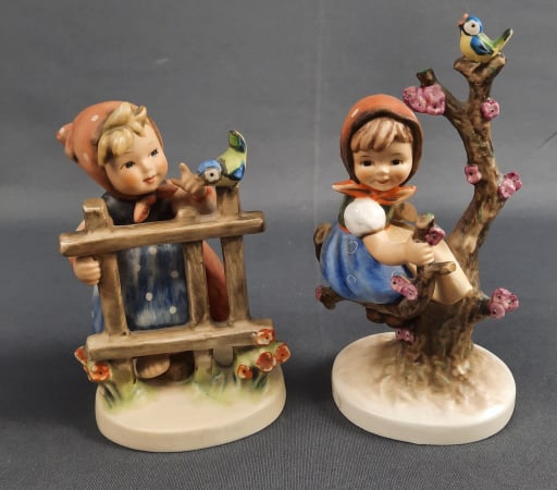 Vintage Goebel Hummels Signs of Spring 203 & Apple Tree Girl Crazing present. Please see images for: Apple Tree Girl Crazing present. Please see images for details regarding the condition.