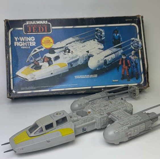 Vintage Kenner Star Wars Y-Wing Fighter with Box Return of The Jedi Y-Wing Fighter with the original: Return of The Jedi Y-Wing Fighter with the original box. Play wear throughout. Light yellowing. Missing one engine strut, 2 snapped off at end. Electronics untested. No leaks or corrosion in battery c