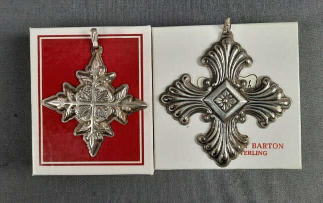 Reed & Barton Christmas Cross Sterling Silver Ornaments 1973 & 1982 1982 TGW 12.3 1973 TGW 17.2 Some: Ornaments 1973 & 19821982 TGW 12.31973 TGW 17.2Some tarnishing. Please see images for details regarding the condition.