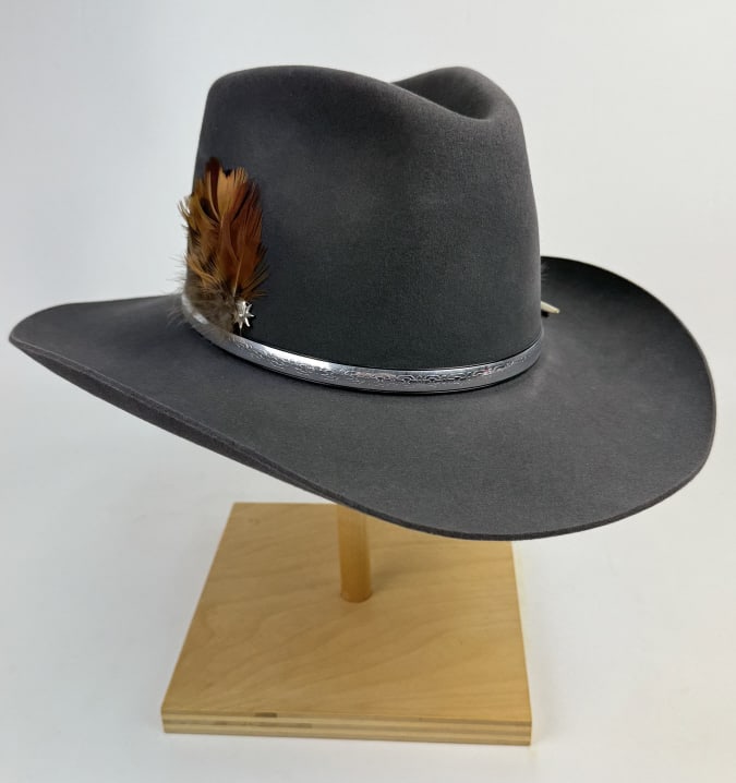 Resistol 4X Beaver Quicksilver Cowboy Hat 7 1/8 H4512 049 Granite Gray. Box is not original: H4512 049 Granite Gray. Box is not original (Bailey). See photos for condition details.