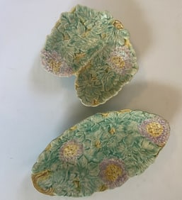 Avon Ware Hydrangea Dishes Made in England Two dishes made in England by Avon Ware. Some light