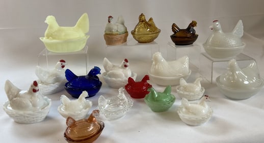 Glass Hens On A Nest Fenton & Others Lot of seventeen chicken in baskets of varying sizes. Opaque