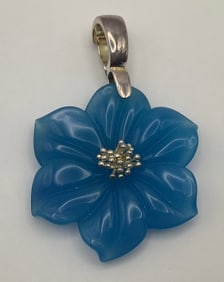 GSJ 925 Sterling Blue Jade Pendent Pendant weighs 16.9 TGW