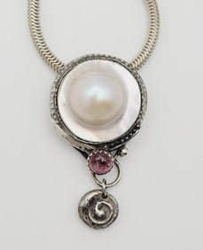 Vintage Sterling Silver Pearl Necklace Necklace Measures 18"  Necklace Weighs 32.9 Grams