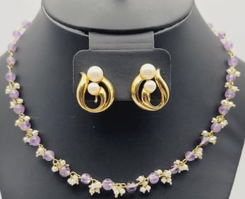 Vintage Gold Tone Pearl and Amethyst Set Necklace Measures 19"