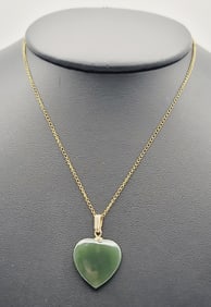12K Gold Filled Jade Heart Necklace Necklace Measures 18"  Necklace Weighs 3.5 Grams