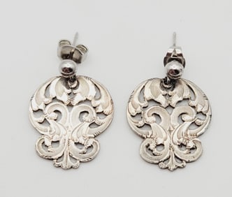 Vintage Newman's Sterling Silver Earrings Earrings Weigh 4.7 Grams