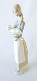 LLADRO Girl with Lamb Figurine #4505 Good condition. No chips or cracks.
