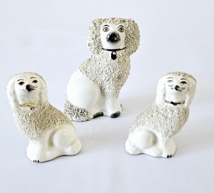 Mid-Century Staffordshire Ceramic Spaniel Dogs No chips or cracks noted.