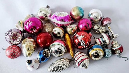 Vintage Glass Christmas Tree Ornaments #2 Condition consistent with its age. Reference photos.