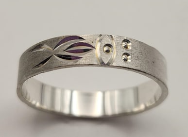 925 Sterling Carved Engraved Band Ring Size 10.5 Ring weighs 2.4 TGW  Design repeats.