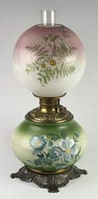 Antique Royal Oil Lamp Untested. Approximately 22 inches tall. No cracks in glass
