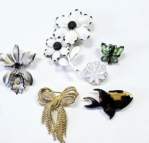 Assorted Vintage Brooches Fish has small chip. See photo #2