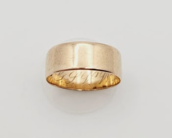 Rose Gold Inscribed Band Ring Ring Weighs 3.7 Grams