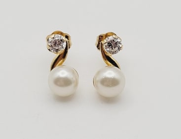 14K Gold Pearl and CZ Earrings Earrings Weigh 0.9 Grams