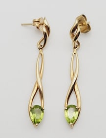 10K Yellow Gold Peridot Earrings Earrings Weigh 1.8 Grams
