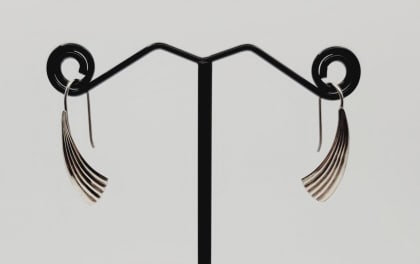 Sterling Silver Fan Earrings Earrings Weigh 1 Gram  Metal Not Stamped