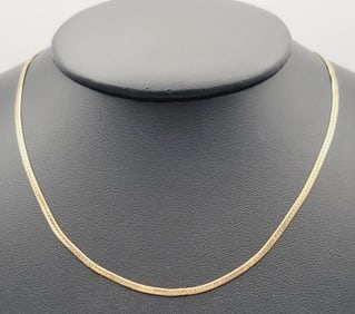 14K Yellow Gold Herringbone Chain Necklace Necklace Measures 15.5"  Necklace Weighs 2.9 Grams
