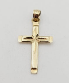 M Signed 10K Gold Cross Pendant Pendant Weighs 0.7 Grams