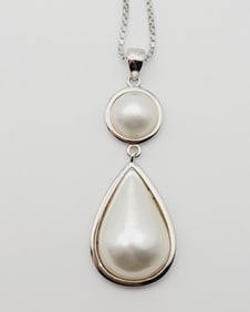 Sterling Silver Teadrop Pearl Necklace Necklace Measures 19"  Necklace Weighs 9.1 Grams