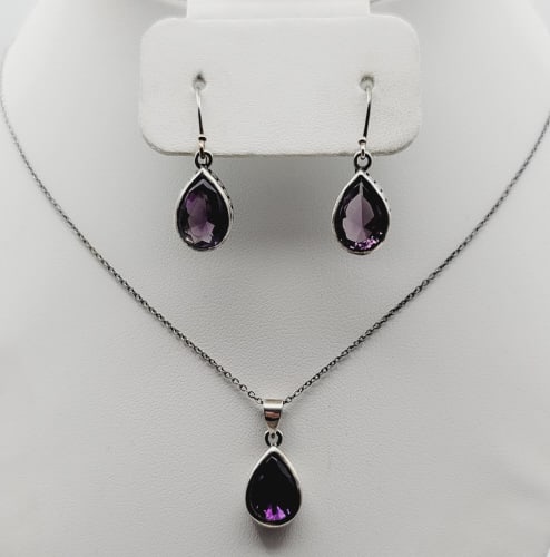 Sterling Silver Teardrop Amethyst Set Necklace Measures 18": Necklace Measures 18" Necklace Weighs 3.5 Grams Earrings Weigh 4.6 Grams