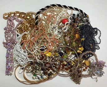 Mystery Jewelry Lot What Will You Find? #1 Not inspected