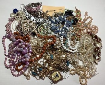 Mystery Jewelry Lot What Will You Find? #2 Not inspected