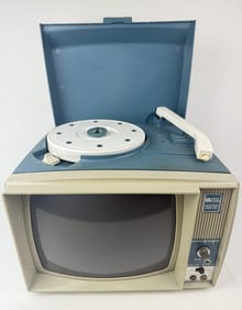 GE Show N Tell Phono-Viewer Model 1000 Powers on otherwise untested. Some staining on plastic and