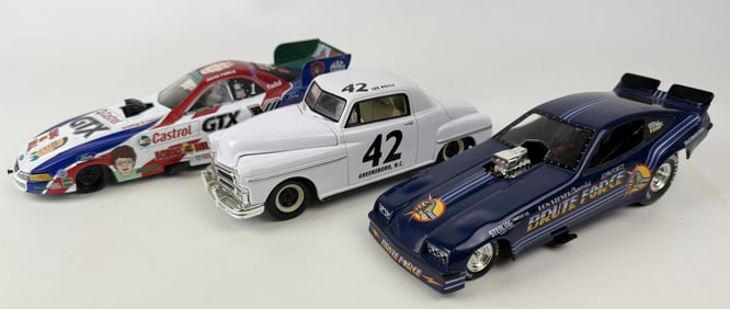 1/24 Die Cast Race Car Lot Lee Petty John Force 3 cars 9 x 3 inches. See photos for condition