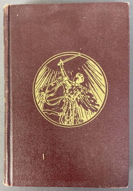 Robinson Crusoe Antique Book 1925 Robinson Crusoe by Daniel Defoe illustrated by Frank Godwin. (1 of 6)
