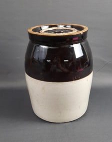 Vintage Brown & White Ceramic Crock & Lid Please see images for details regarding the condition. 9