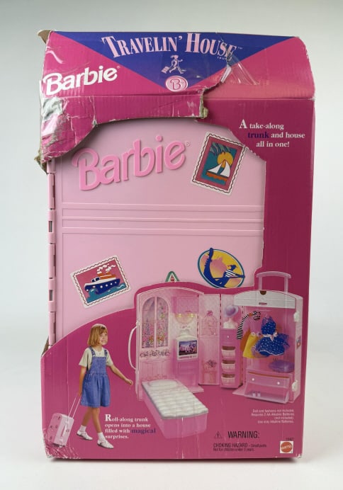 Vintage Barbie Travelin House Trunk With box. Electronics untested. See photos for contents and (1 of 14)