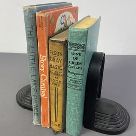 4 Hardcover Children's Books Green Gables The Little Lame Prince by Miss Mulock, published by