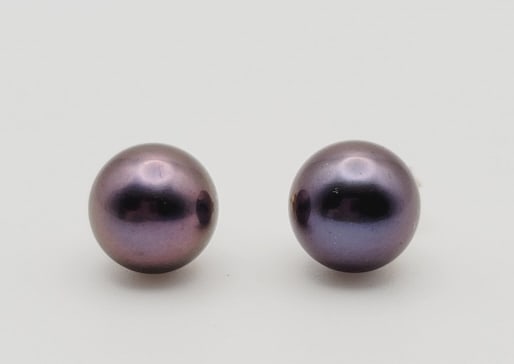 14K Gold Black Pearl Stud Earrings Earrings Weigh 2.3 Grams: Earrings Weigh 2.3 Grams