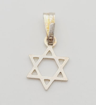 Sterling Silver Star of David Pendant Pendant Weighs 0.46 Grams: Pendant Weighs 0.46 Grams